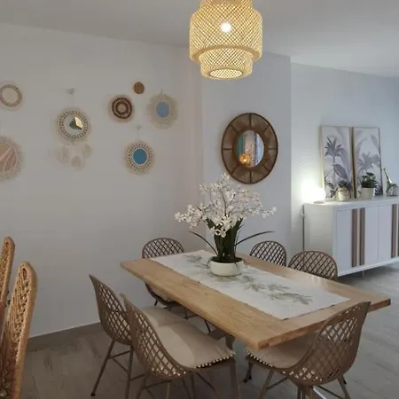 35 Fabulous Araijanal Cala Mijas 펜션 *